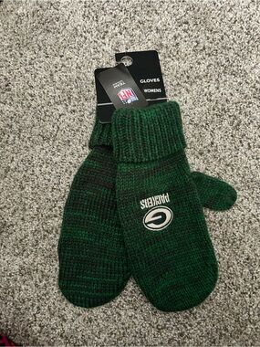 NWT ‘47 NFL Team Women’s Green Bay Packers Mittens Meeko Knit Mittens